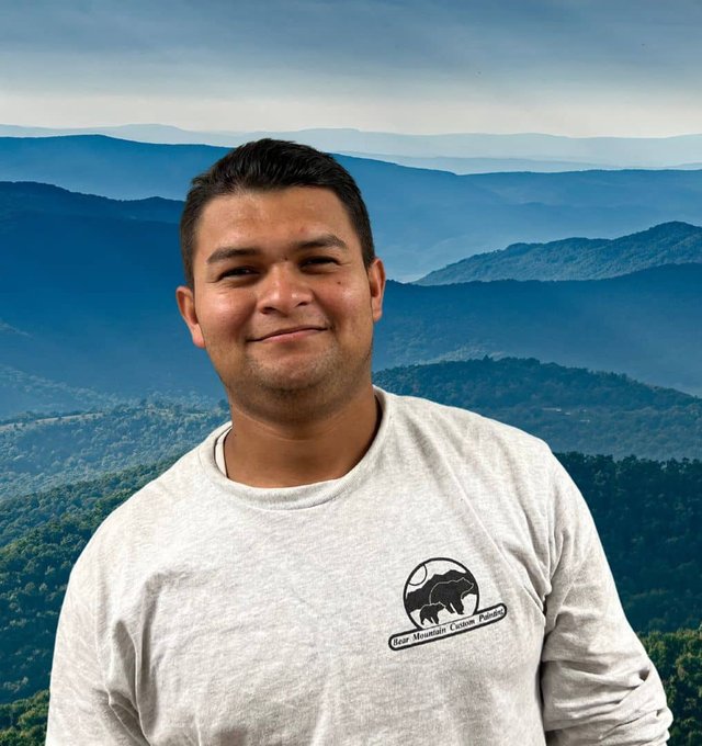 Franklin, Crew Leader at Bear Mountain Custom Painting
